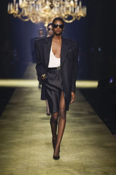 Look 1